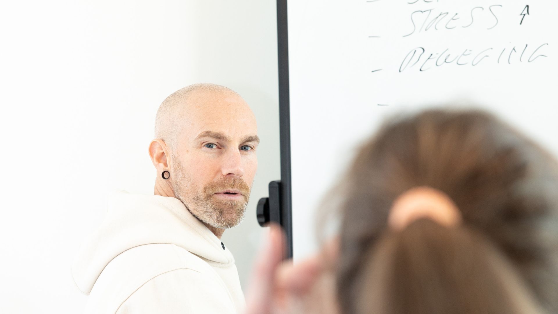 De échte reden waarom je zwaarder wordt! (en hoe je gezond kan afvallen) - Personal Coach 4U